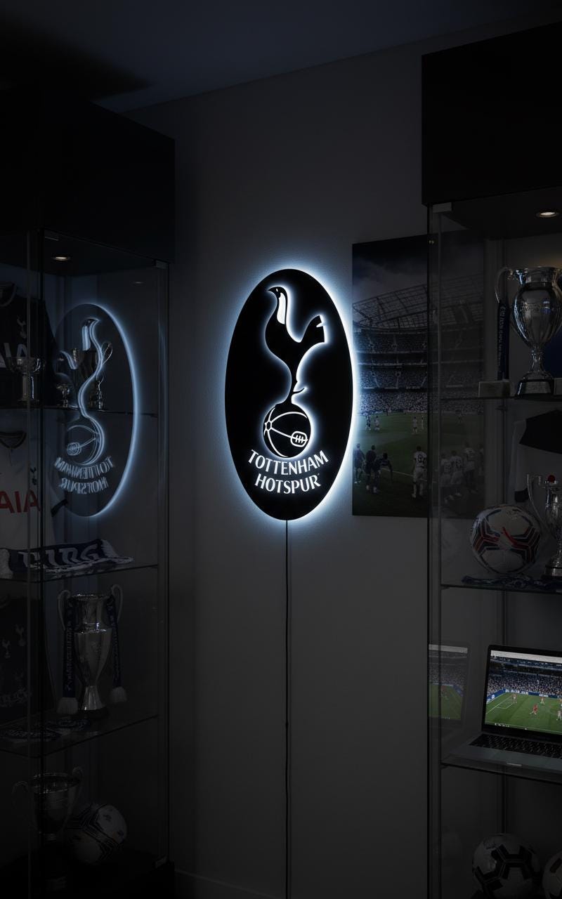 Tottenham Hotspur Wall Art - Official Team Crest - Football Fan Gift